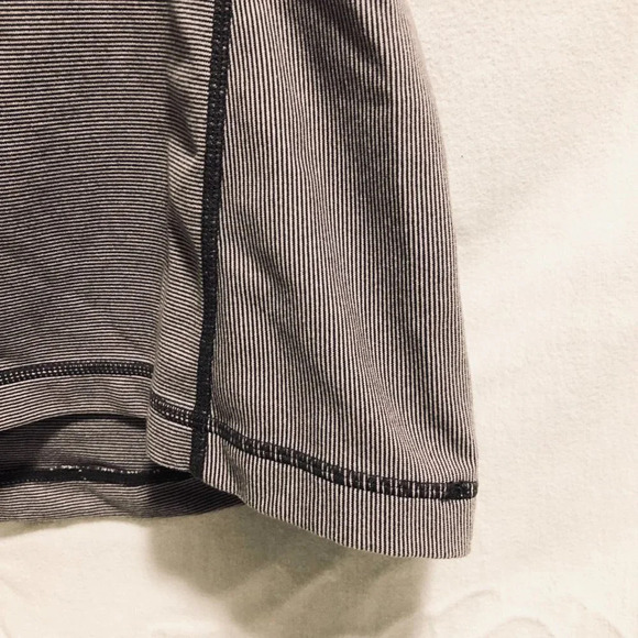 Lululemon Sport Tank Top Size 6 Built In Bra Racerback - Picture 6 of 16